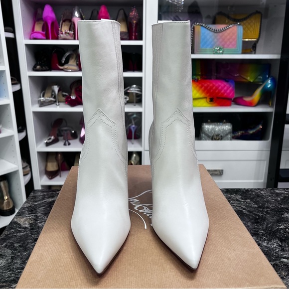 NWT Christian Louboutin ivory boots, 41 - Picture 5 of 12
